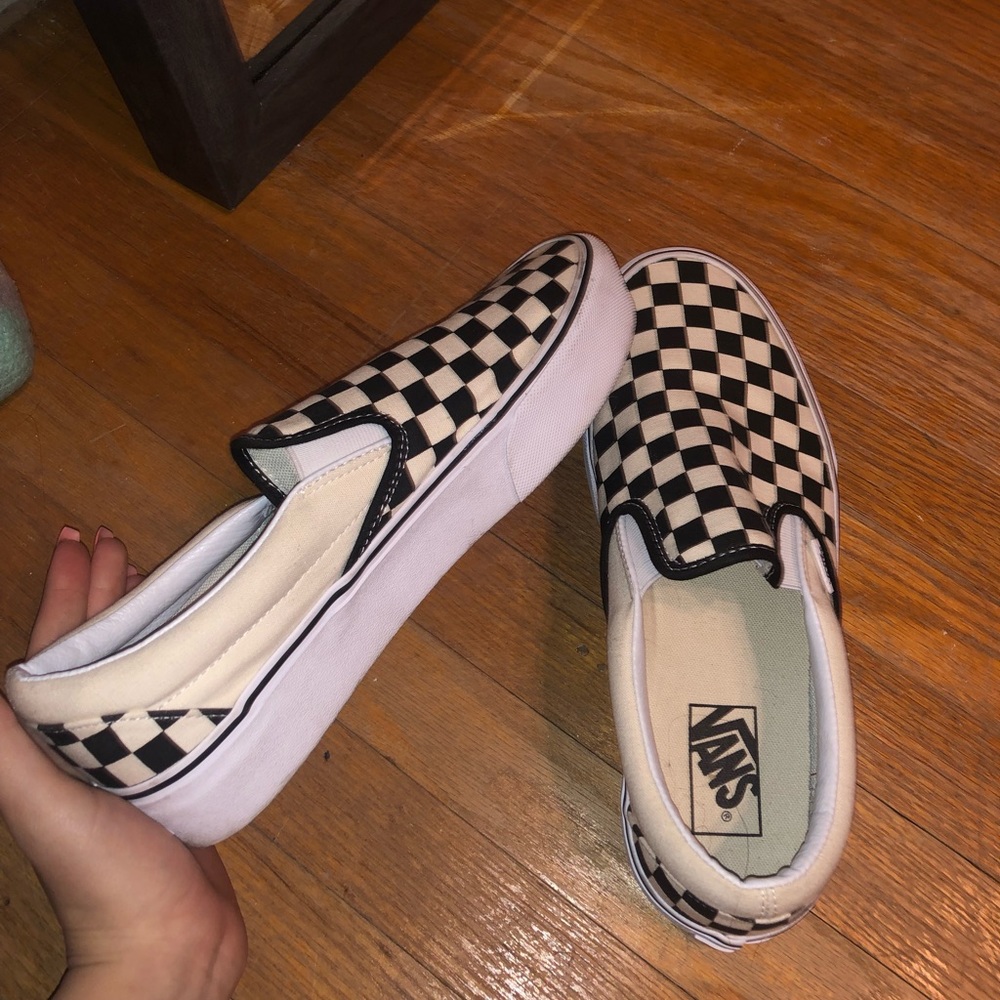 checkered vans